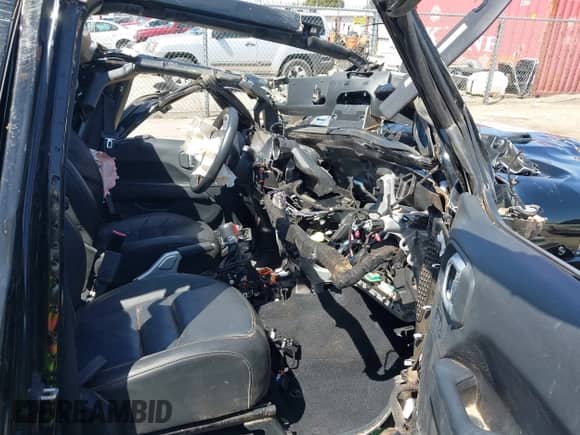 2022 Jeep Wrangler Unlimited Rubicon 392 с VIN 1C4JJXSJXNW213946, выставлен на аукционе IAAI как лот 41959058 с пробегом Не указан миль и . История ставок и продаж доступна на DreamBid. Изображение 5.