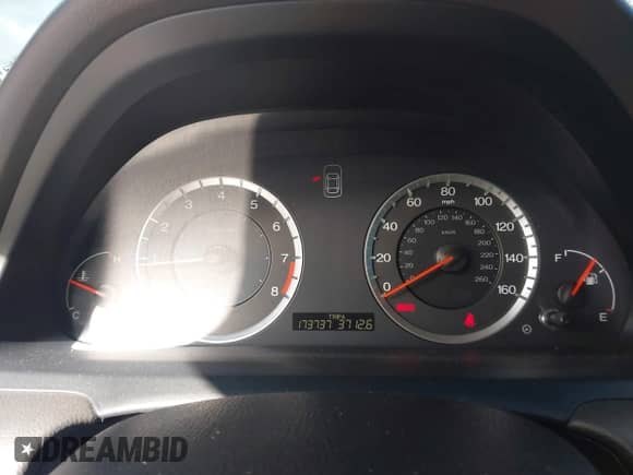 2009 Honda Accord EX-L z VIN 1HGCP258X9A157093, wystawiony jako IAAI lot #42413619 z przebiegiem 173 737 mil mil oraz . Historia ofert i sprzedaży dostępna na DreamBid. Obrazek 7.