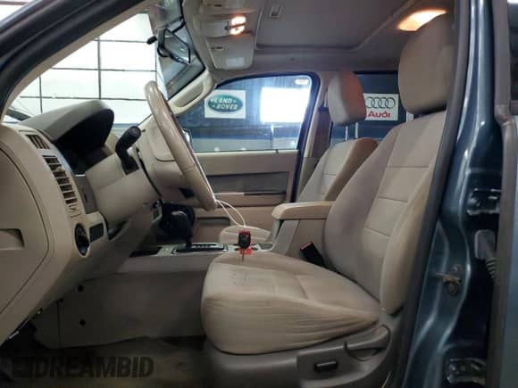 2011 Ford Escape XLT с VIN 1FMCU9DG9BKA42635, выставлен на аукционе Copart как лот 84235825 с пробегом 129 725 миль миль и Чистый • Clean title. История ставок и продаж доступна на DreamBid. Изображение 7.
