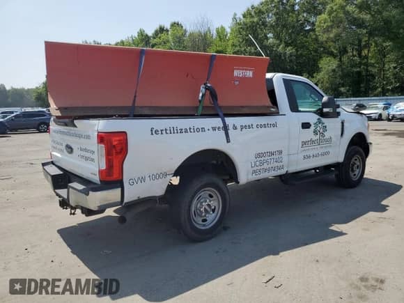 2017 Ford F-250 XLT с VIN 1FTBF2B69HEB62583, выставлен на аукционе Copart как лот 66185435 с пробегом Не указан миль и Списание • Salvage title. История ставок и продаж доступна на DreamBid. Изображение 3.