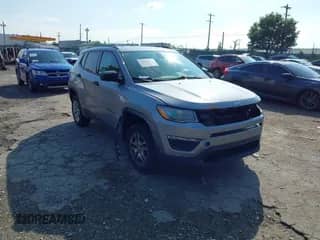 2018 Jeep Compass Sport с VIN 3C4NJDAB4JT100231, выставлен на аукционе IAAI как лот 42641958 с пробегом 85 721 миль миль и . История ставок и продаж доступна на DreamBid. Изображение 1.