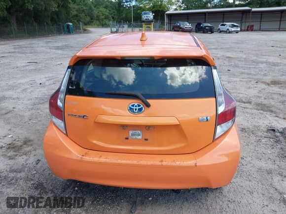 2015 Toyota Prius One z VIN JTDKDTB34F1090732, wystawiony jako IAAI lot #42515073 z przebiegiem 84 631 mil mil oraz . Historia ofert i sprzedaży dostępna na DreamBid. Obrazek 16.