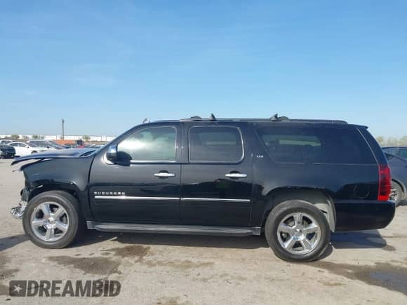 2011 Chevrolet Suburban LTZ с VIN 1GNSCKE03BR117338, выставлен на аукционе IAAI как лот 41878479 с пробегом 182 327 миль миль и . История ставок и продаж доступна на DreamBid. Изображение 13.