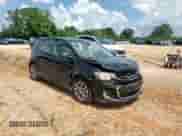 2019 Chevrolet Sonic LT z VIN 1G1JD6SB4K4110001, wystawiony jako Copart lot #66013155 z przebiegiem 58 401 mil mil oraz Szkoda całkowita • Salvage title. Historia ofert i sprzedaży dostępna na DreamBid. Obrazek 13.