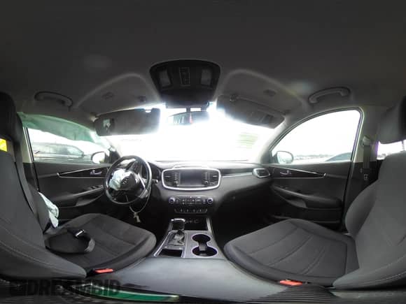 2018 Kia Sorento L with VIN 5XYPG4A37JG338436, listed as a IAAI auction lot 42684379 with Not provided miles and . Bid and sale history available at DreamBid. Image 21.