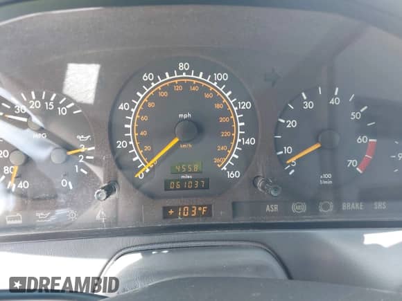 1995 Mercedes-Benz SL 5.0L with VIN WDBFA67EXSF112122, listed as a IAAI auction lot 42891227 with 61,037 mi miles and . Bid and sale history available at DreamBid. Image 7.