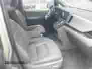 2015 Toyota Sienna XLE z VIN 5TDYK3DC8FS677001, wystawiony jako IAAI lot #42885539 z przebiegiem 135 217 mil mil oraz . Historia ofert i sprzedaży dostępna na DreamBid. Obrazek 5.