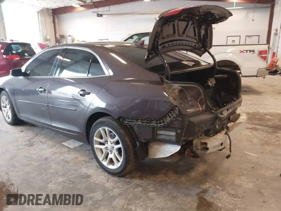 2015 Chevrolet Malibu LT with VIN 1G11C5SL4FF294128, listed as a IAAI auction lot 43297283 with 136,214 mi miles and . Bid and sale history available at DreamBid. Image 3.