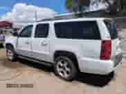 2007 Chevrolet Suburban LS с VIN 1GNFC16037J183520, выставлен на аукционе Copart как лот 66923545 с пробегом 233 376 миль миль и Списание • Salvage title. История ставок и продаж доступна на DreamBid. Изображение 2.