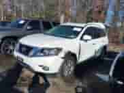 2015 Nissan Pathfinder Platinum with VIN 5N1AR2MM1FC636352, listed as a IAAI auction lot 38486561 with 105,934 mi miles and . Bid and sale history available at DreamBid. Image 2.