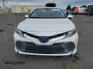 2020 Toyota Camry Hybrid XLE with VIN 4T1F31AK6LU530201, listed as a Copart auction lot 81698794 with 50,695 mi miles and Salvage title. Bid and sale history available at DreamBid. Image 5.