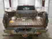 2008 Toyota Tundra z VIN 5TBDV54168S519218, wystawiony jako Copart lot #69140345 z przebiegiem 339 097 mil mil oraz Szkoda całkowita • Salvage title. Historia ofert i sprzedaży dostępna na DreamBid. Obrazek 6.