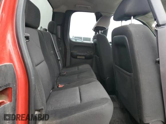 2011 Chevrolet Silverado 3500HD DRW LT с VIN 1GC5K0C82BZ225732, выставлен на аукционе Copart как лот 85118884 с пробегом 183 515 миль миль и Списание • Salvage title. История ставок и продаж доступна на DreamBid. Изображение 10.