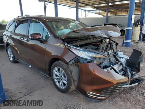 2023 Toyota Sienna Limited с VIN 5TDZSKFC6PS107995, выставлен на аукционе Copart как лот 68572515 с пробегом 26 262 миль миль и Списание • Salvage title. История ставок и продаж доступна на DreamBid. Изображение 4.
