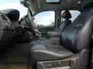 2010 Chevrolet Tahoe LTZ с VIN 1GNUCCE06AR189230, выставлен на аукционе Copart как лот 61899365 с пробегом 215 727 миль миль и Списание • Salvage title. История ставок и продаж доступна на DreamBid. Изображение 7.