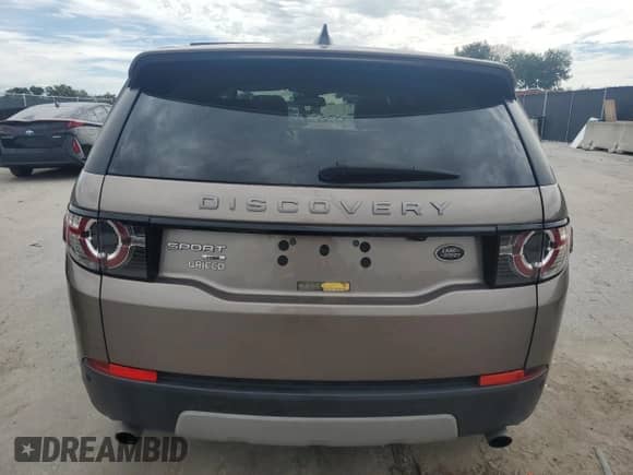2017 Land Rover Discovery Sport HSE z VIN SALCR2BG7HH653990, wystawiony jako Copart lot #80129715 z przebiegiem Nie podano mil oraz Czysty tytuł • Clean title. Historia ofert i sprzedaży dostępna na DreamBid. Obrazek 6.