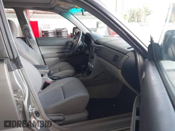 2006 Subaru Forester X z VIN JF1SG65636H757110, wystawiony jako IAAI lot #42930459 z przebiegiem 155 859 mil mil oraz . Historia ofert i sprzedaży dostępna na DreamBid. Obrazek 5.