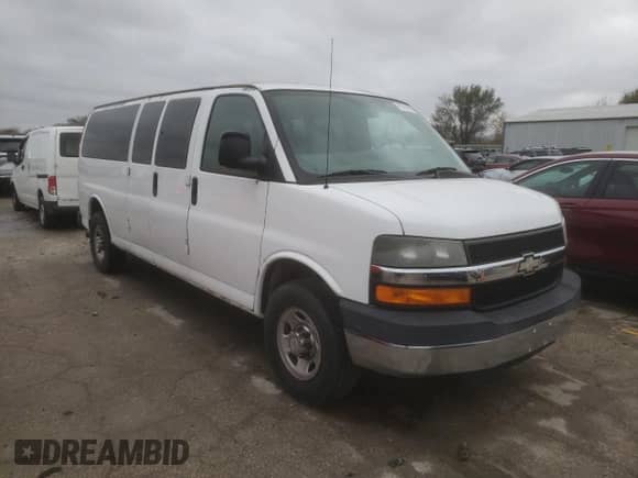 2008 Chevrolet Express Passenger с VIN 1GAHG39K781193766, выставлен на аукционе Copart как лот 79270854 с пробегом Не указан миль и Чистый • Clean title. История ставок и продаж доступна на DreamBid. Изображение 4.
