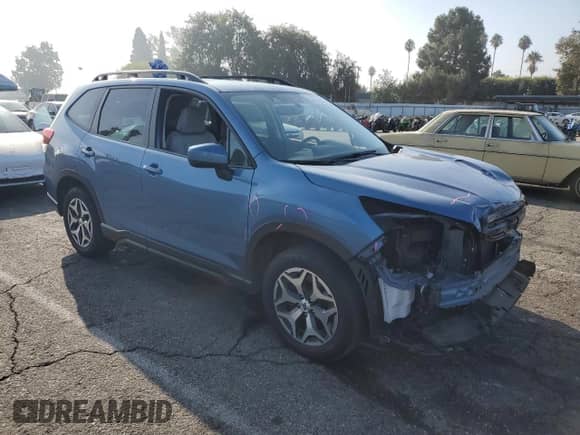 2022 Subaru Forester Premium z VIN JF2SKAEC0NH490896, wystawiony jako Copart lot #80718225 z przebiegiem 37 248 mil mil oraz Szkoda całkowita • Salvage title. Historia ofert i sprzedaży dostępna na DreamBid. Obrazek 4.