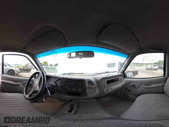 1999 Chevrolet Silverado 2500 with VIN 1GCGK29R2XF020473, listed as a IAAI auction lot 42787534 with 121,205 mi miles and . Bid and sale history available at DreamBid. Image 18.