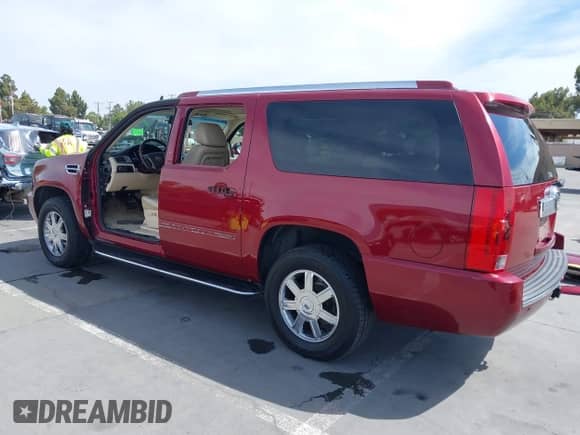 2008 Cadillac Escalade ESV с VIN 1GYFK66888R160245, выставлен на аукционе IAAI как лот 42642205 с пробегом 163 669 миль миль и . История ставок и продаж доступна на DreamBid. Изображение 3.