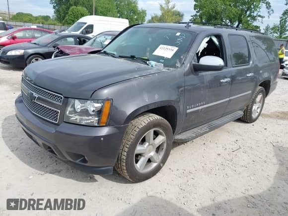 2010 Chevrolet Suburban LTZ с VIN 1GNUKKE33AR287266, выставлен на аукционе IAAI как лот 42229358 с пробегом 233 781 миль миль и . История ставок и продаж доступна на DreamBid. Изображение 17.