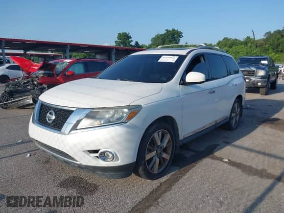 2013 Nissan Pathfinder SL with VIN 5N1AR2MN3DC647696, listed as a IAAI auction lot 42660041 with 166,067 mi miles and . Bid and sale history available at DreamBid. Image 2.