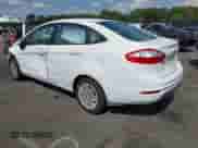 2015 Ford Fiesta S z VIN 3FADP4AJ9FM144900, wystawiony jako IAAI lot #43153351 z przebiegiem 154 259 mil mil oraz . Historia ofert i sprzedaży dostępna na DreamBid. Obrazek 3.