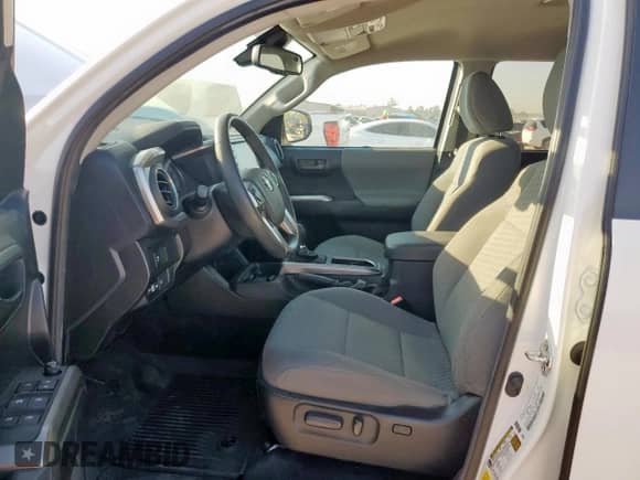 2022 Toyota Tacoma SR5 с VIN 3TMAZ5CN2NM161341, выставлен на аукционе Copart как лот 86652005 с пробегом 31 538 миль миль и Списание • Salvage title. История ставок и продаж доступна на DreamBid. Изображение 7.