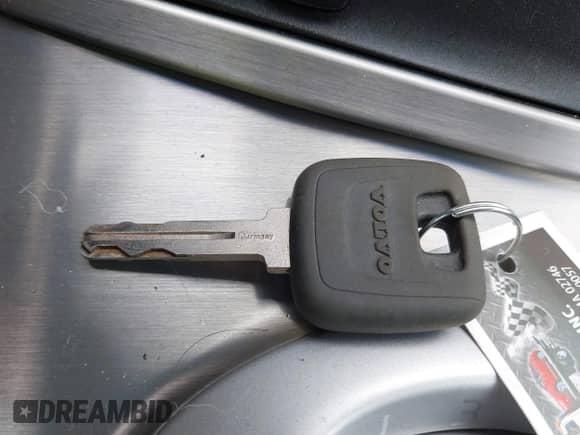 2006 Volvo S60 2.5L Turbo R с VIN YV1RH527762506729, выставлен на аукционе IAAI как лот 41653347 с пробегом 196 901 миль миль и . История ставок и продаж доступна на DreamBid. Изображение 11.