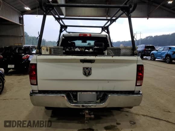 2017 Ram 1500 Tradesman z VIN 1C6RR6FT3HS864081, wystawiony jako Copart lot #69368275 z przebiegiem 134 103 mil mil oraz Szkoda całkowita • Salvage title. Historia ofert i sprzedaży dostępna na DreamBid. Obrazek 6.