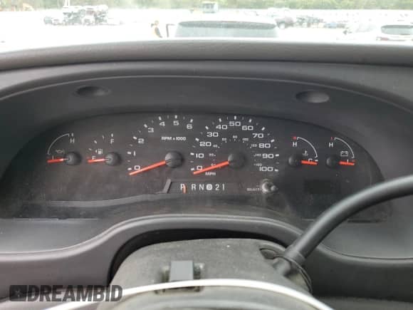 2007 Ford Econoline Cargo Commercial с VIN 1FTNE14W27DA57914, выставлен на аукционе Copart как лот 81067525 с пробегом Не указан миль и Чистый • Clean title. История ставок и продаж доступна на DreamBid. Изображение 9.