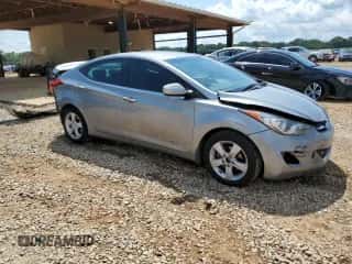 2012 Hyundai Elantra GLS z VIN KMHDH4AE1CU306208, wystawiony jako Copart lot #84420015 z przebiegiem 230 046 mil mil oraz Szkoda całkowita • Salvage title. Historia ofert i sprzedaży dostępna na DreamBid. Obrazek 4.