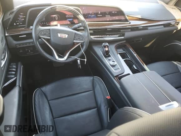 2022 Cadillac Escalade Premium Luxury с VIN 1GYS4CKL9NR154953, выставлен на аукционе Copart как лот 83537254 с пробегом 77 397 миль миль и Списание • Salvage title. История ставок и продаж доступна на DreamBid. Изображение 8.