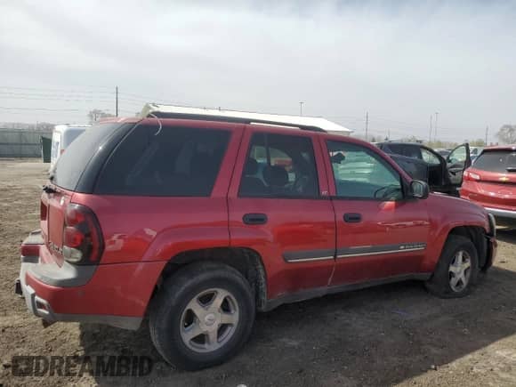 2002 Chevrolet TrailBlazer LS with VIN 1GNDT13S422462068, listed as a Copart auction lot 46504315 with 234,984 mi miles and Salvage title. Bid and sale history available at DreamBid. Image 3.