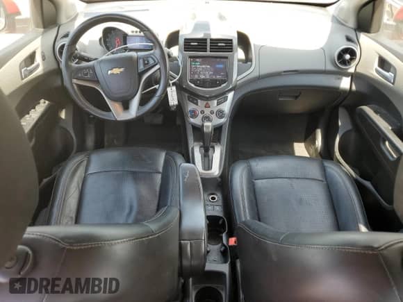 2015 Chevrolet Sonic LTZ с VIN 1G1JE5SB0F4203370, выставлен на аукционе Copart как лот 53813565 с пробегом 139 873 миль миль и Чистый • Clean title. История ставок и продаж доступна на DreamBid. Изображение 8.