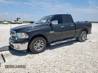 2018 Ram 1500 SLT z VIN 1C6RR6GG2JS234110, wystawiony jako Copart lot #67271245 z przebiegiem 99 170 mil mil oraz Szkoda całkowita • Salvage title. Historia ofert i sprzedaży dostępna na DreamBid. Obrazek 1.
