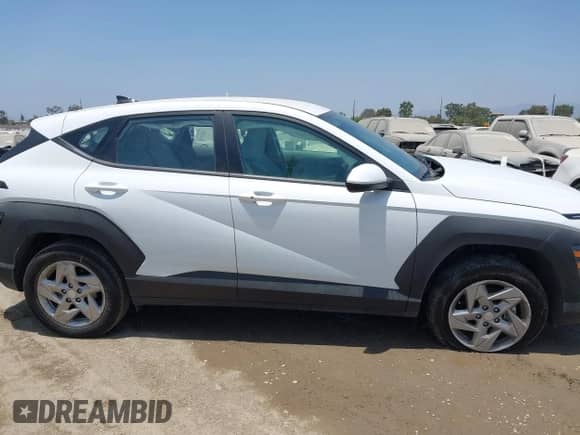 2025 Hyundai Kona SE с VIN KM8HACAB4SU211503, выставлен на аукционе IAAI как лот 42533683 с пробегом 8 429 миль миль и . История ставок и продаж доступна на DreamBid. Изображение 14.