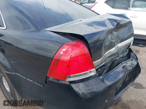 2015 Chevrolet Caprice Police Police с VIN 6G3NS5U26FL104978, выставлен на аукционе IAAI как лот 41475345 с пробегом 79 092 миль миль и . История ставок и продаж доступна на DreamBid. Изображение 6.