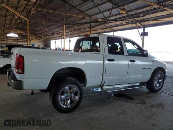 2005 Dodge 1500 SLT z VIN 1D7HA18N05S272345, wystawiony jako Copart lot #83809685 z przebiegiem 148 704 mil mil oraz Szkoda całkowita • Salvage title. Historia ofert i sprzedaży dostępna na DreamBid. Obrazek 3.