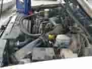 2002 Chevrolet Blazer LS с VIN 1GNCS13W32K135002, выставлен на аукционе IAAI как лот 42641896 с пробегом 175 086 миль миль и . История ставок и продаж доступна на DreamBid. Изображение 18.