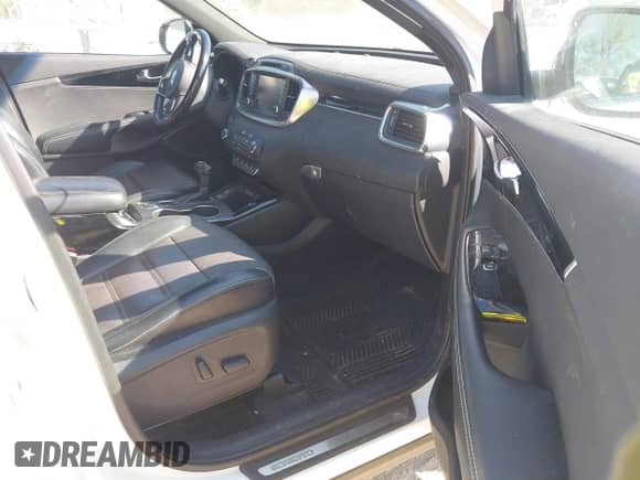 2016 Kia Sorento SXL z VIN 5XYPKDA53GG086158, wystawiony jako IAAI lot #43352887 z przebiegiem 168 301 mil mil oraz . Historia ofert i sprzedaży dostępna na DreamBid. Obrazek 5.