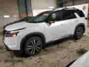 2025 Nissan Pathfinder Platinum с VIN 5N1DR3DJ8SC210533, выставлен на аукционе Copart как лот 45055365 с пробегом 1 776 миль миль и Списание • Salvage title. История ставок и продаж доступна на DreamBid. Изображение 1.