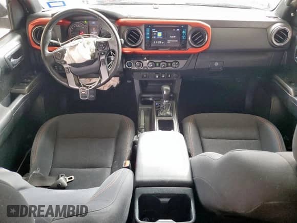 2019 Toyota Tacoma SR with VIN 3TMCZ5ANXKM271710, listed as a Copart auction lot 80954785 with 113,567 mi miles and Salvage title. Bid and sale history available at DreamBid. Image 8.