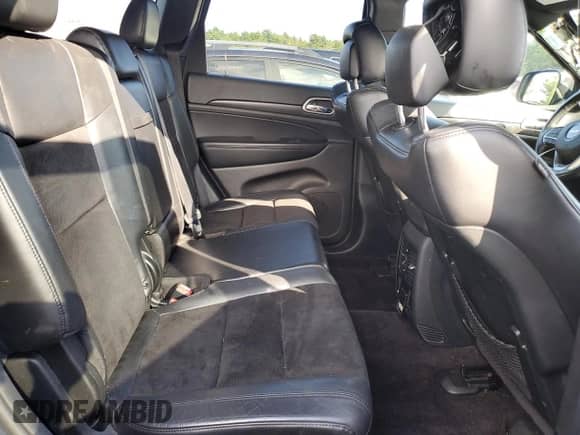 2018 Jeep Grand Cherokee Laredo E z VIN 1C4RJFAG1JC119484, wystawiony jako Copart lot #81431645 z przebiegiem 83 800 mil mil oraz Szkoda całkowita • Salvage title. Historia ofert i sprzedaży dostępna na DreamBid. Obrazek 11.