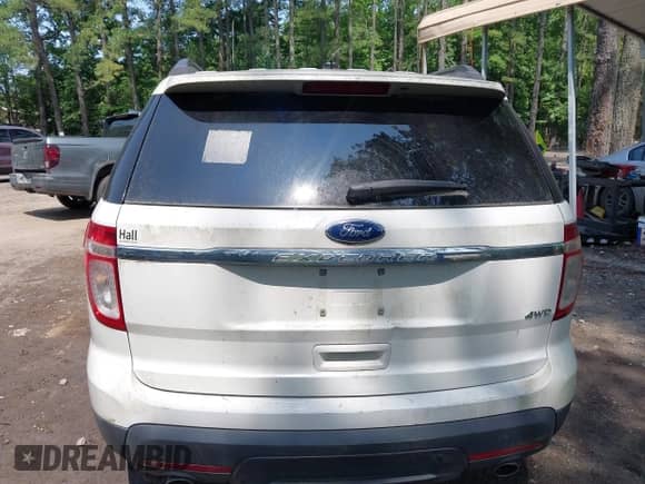 2011 Ford Explorer with VIN 1FMHK8B88BGA64145, listed as a IAAI auction lot 42496626 with 254,835 mi miles and . Bid and sale history available at DreamBid. Image 12.