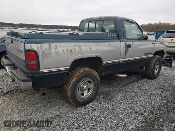 1995 Dodge 1500 с VIN 1B7HF16Z7SS309811, выставлен на аукционе Copart как лот 76067494 с пробегом 134 643 миль миль и Списание • Salvage title. История ставок и продаж доступна на DreamBid. Изображение 3.