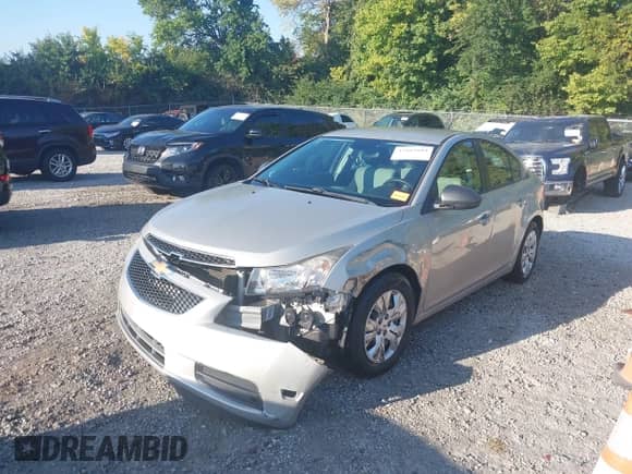 2014 Chevrolet Cruze LS с VIN 1G1PA5SH9E7429530, выставлен на аукционе IAAI как лот 43163104 с пробегом 83 618 миль миль и . История ставок и продаж доступна на DreamBid. Изображение 19.