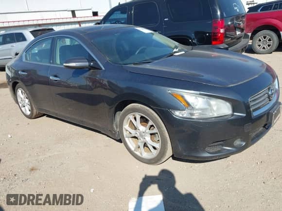 2012 Nissan Maxima SV z VIN 1N4AA5AP4CC830841, wystawiony jako IAAI lot #43428943 z przebiegiem 129 397 mil mil oraz . Historia ofert i sprzedaży dostępna na DreamBid. Obrazek 1.