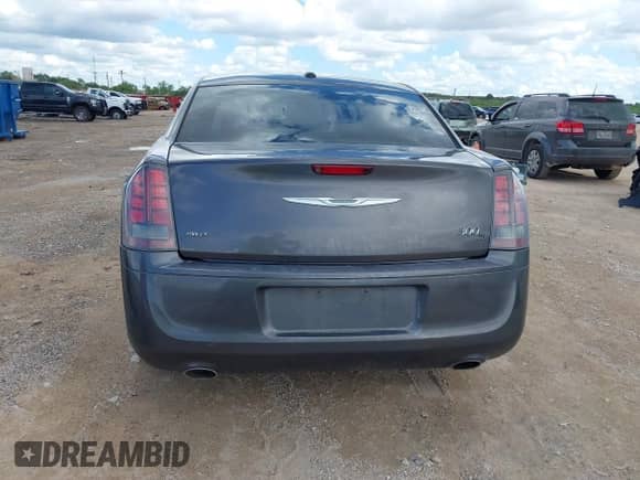 2014 Chrysler 300 S with VIN 2C3CCAGG4EH384420, listed as a IAAI auction lot 42470746 with 115,641 mi miles and . Bid and sale history available at DreamBid. Image 17.